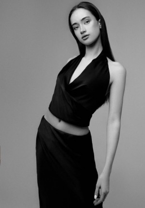 Anna_E_GorgeousGroup7