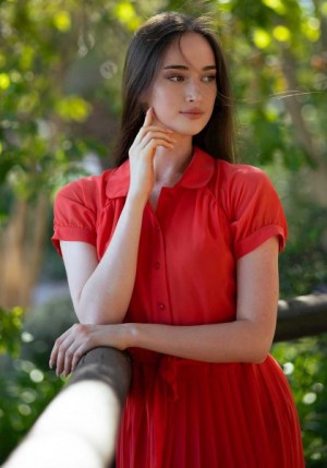Anna_E_GorgeousGroup9