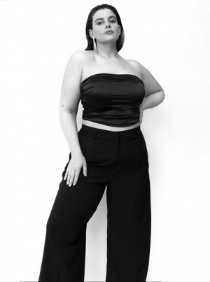 Lucy_GorgeousGroup8