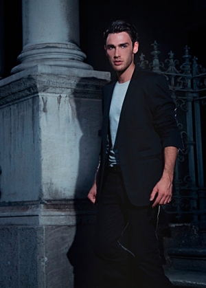 Romain_GorgeousGroup11