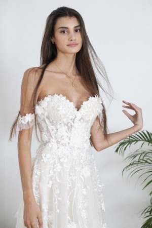 Xenia_GorgeousGroup17